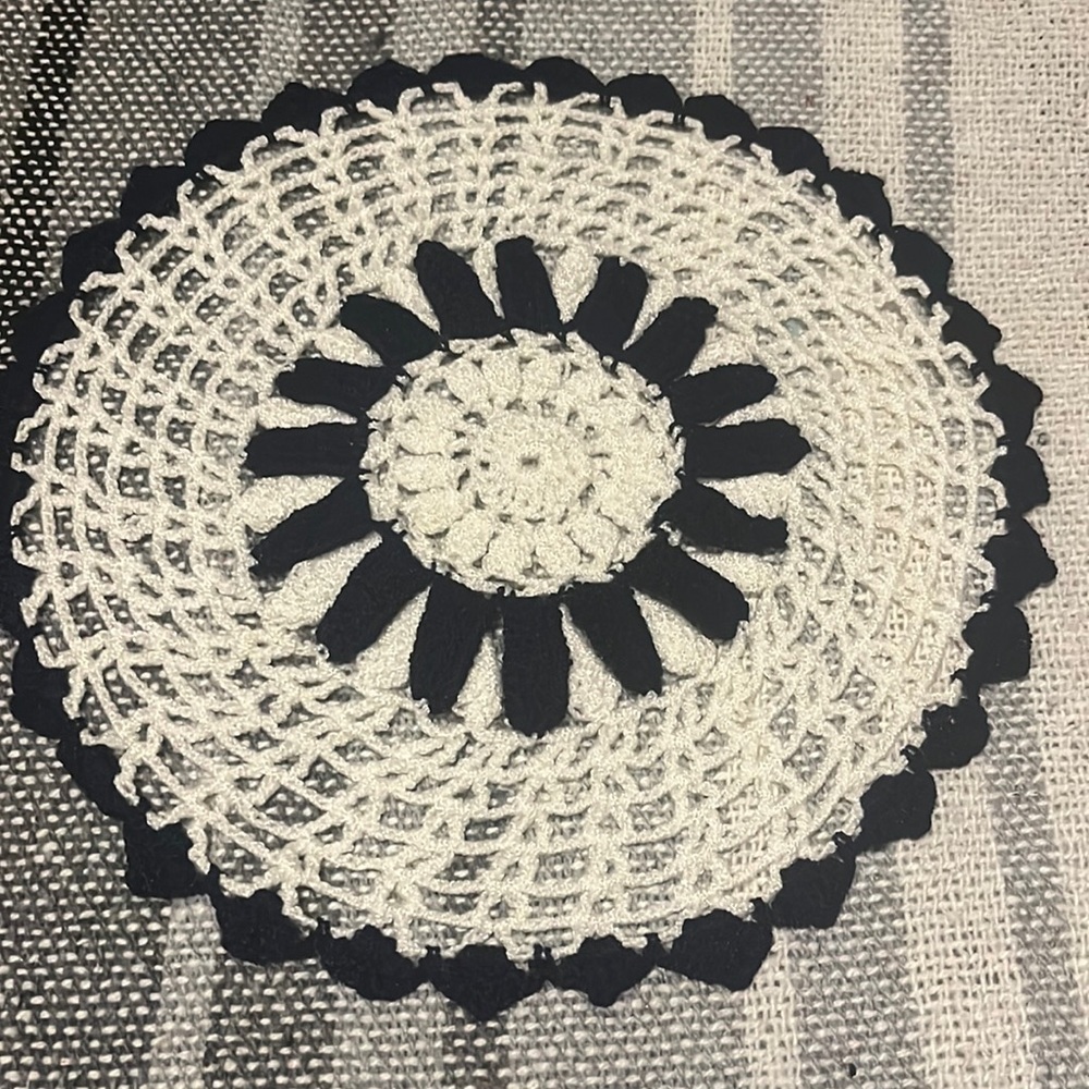 Handcrafted handmade  crochet‎ Doilies